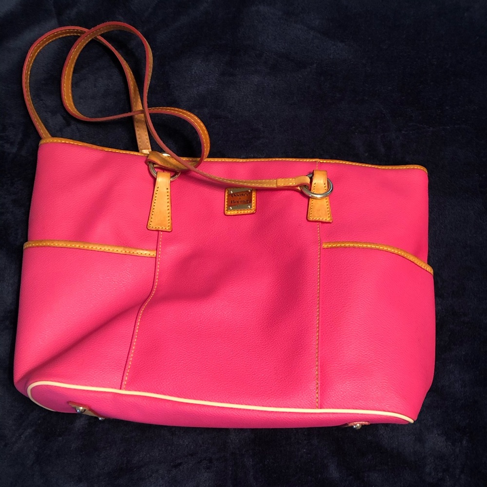 Dooney & Bourke pink leather purse